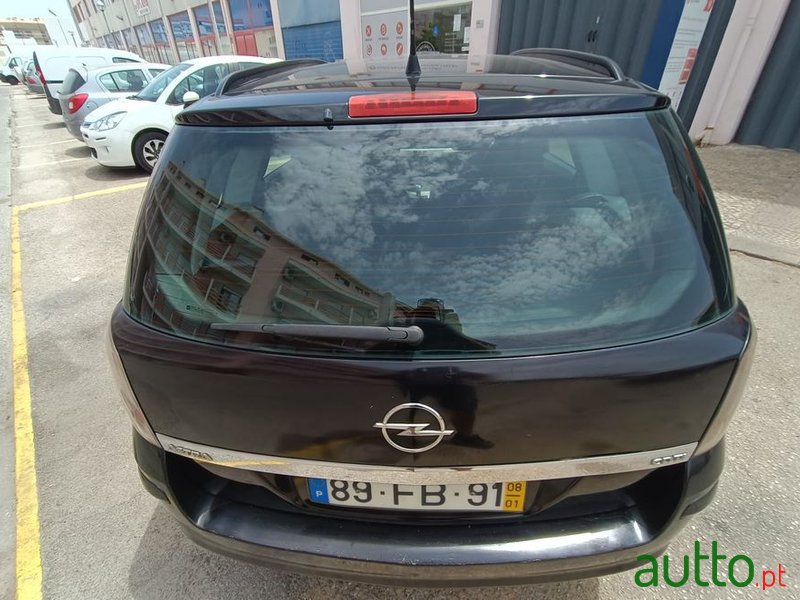 2008' Opel Astra Caravan photo #5