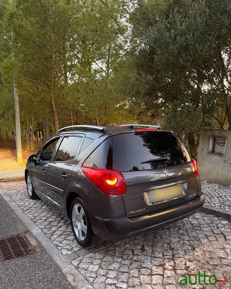2010' Peugeot 207 Sw photo #1