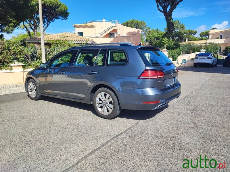 2018' Volkswagen Golf Variant photo #4