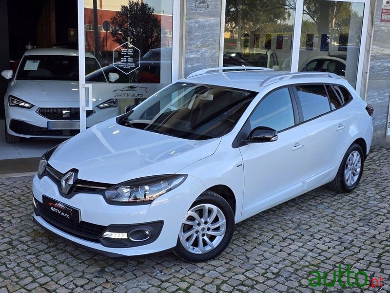 2016' Renault Megane Sport Tourer photo #1