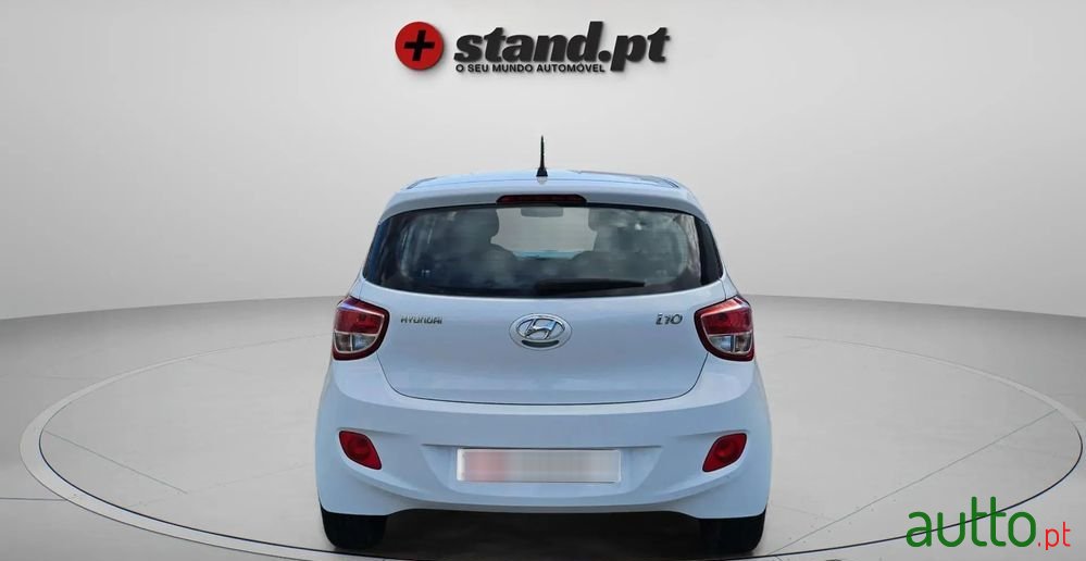 2016' Hyundai i10 1.0 Urban Gpl photo #6