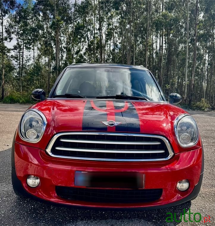 2013' MINI Paceman Cooper D photo #2