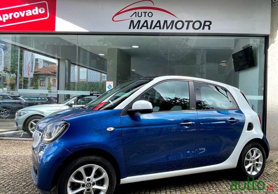 2016' Smart Forfour photo #2