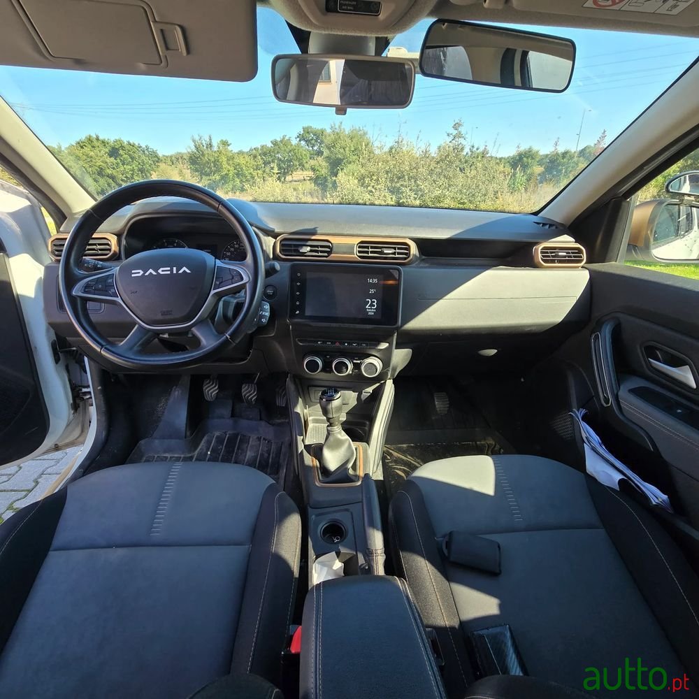 2023' Dacia Duster photo #5