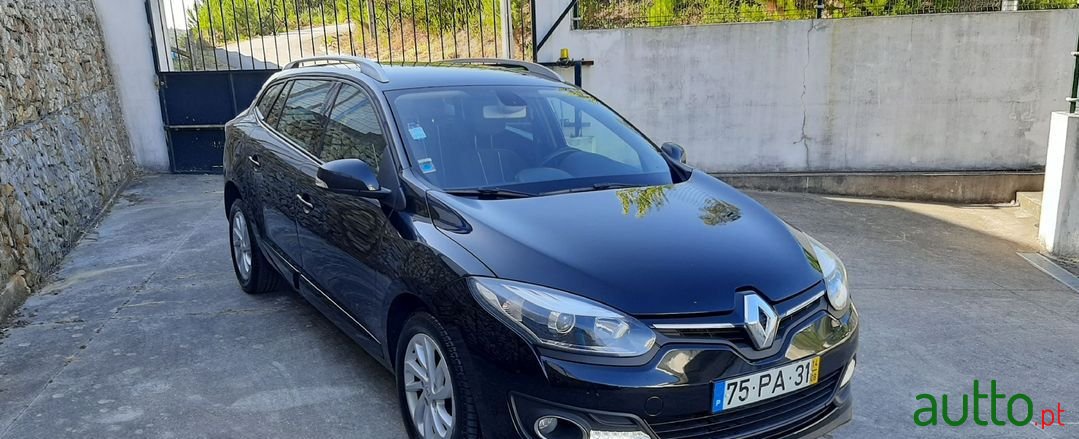 2014' Renault Megane Sport Tourer photo #2