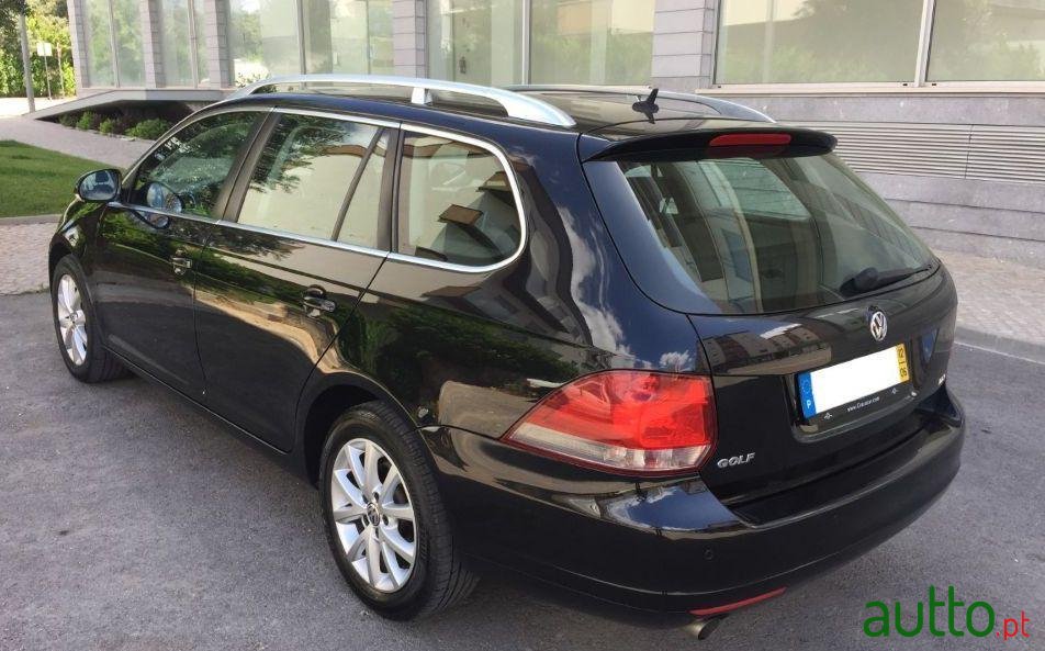 2012' Volkswagen Golf Variant photo #4