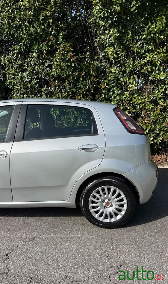 2011' Fiat Punto Evo 1.3 M-Jet Dynamic Style photo #4
