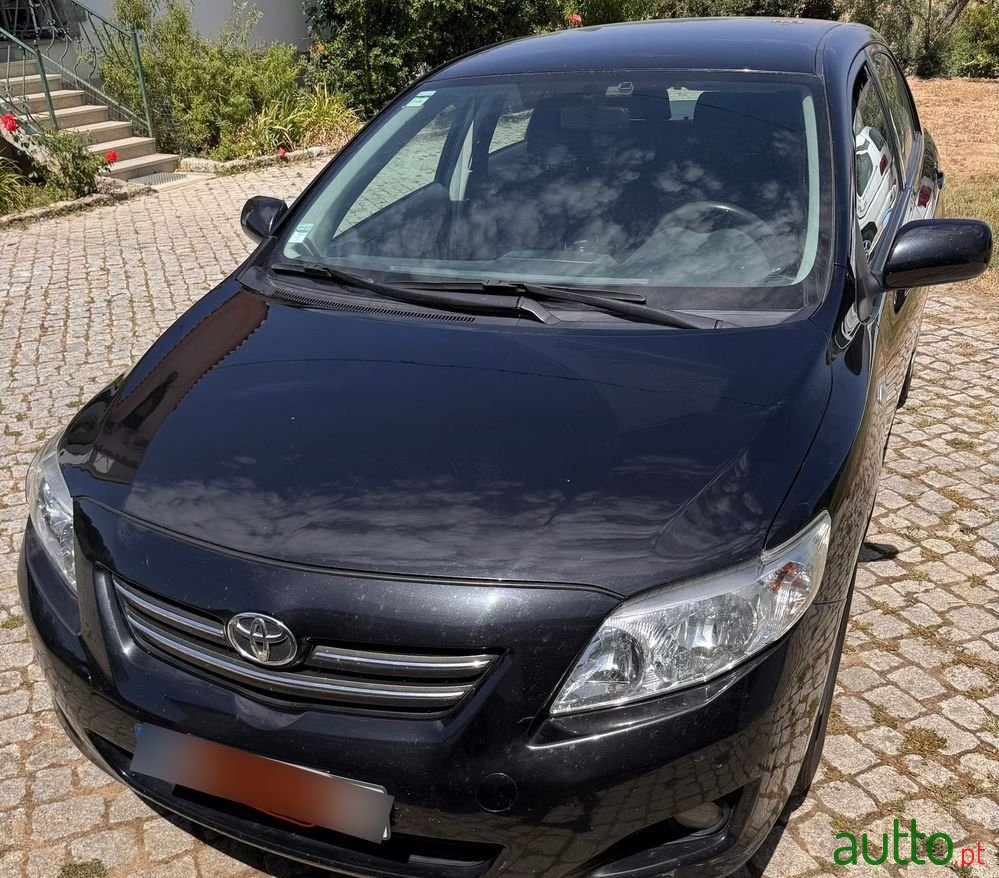 2009' Toyota Corolla 1.4 D-4D Luna photo #1