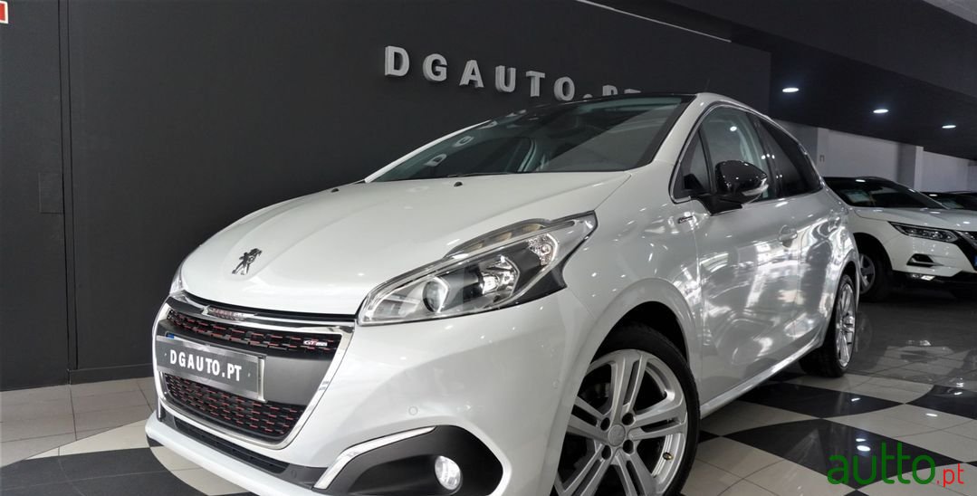 2016' Peugeot 208 photo #3