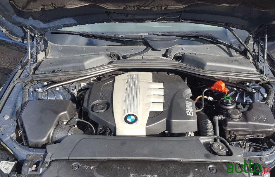 2008' BMW 520 Da Touring photo #4