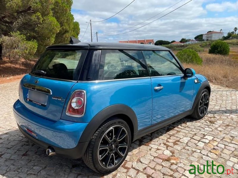 2012' MINI Cooper D 3 Portas photo #4