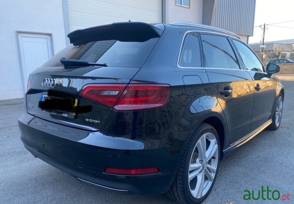 2015' Audi A3 Sportback photo #3