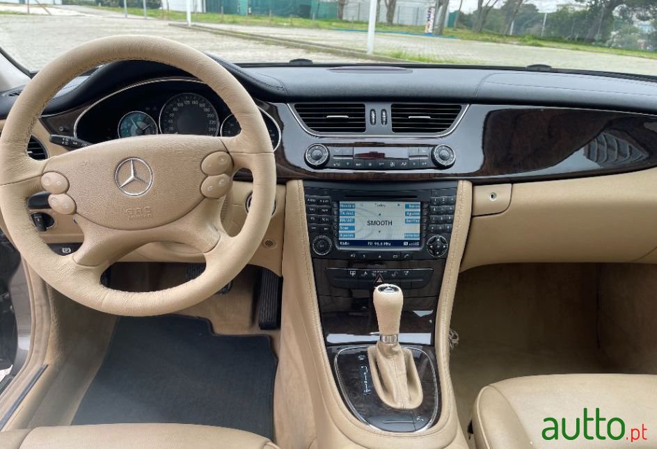 2006' Mercedes-Benz Cls-350 photo #5