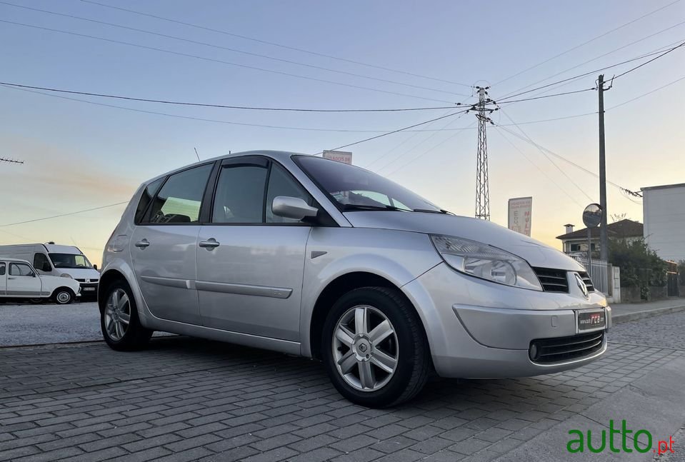 2006' Renault Scenic photo #3