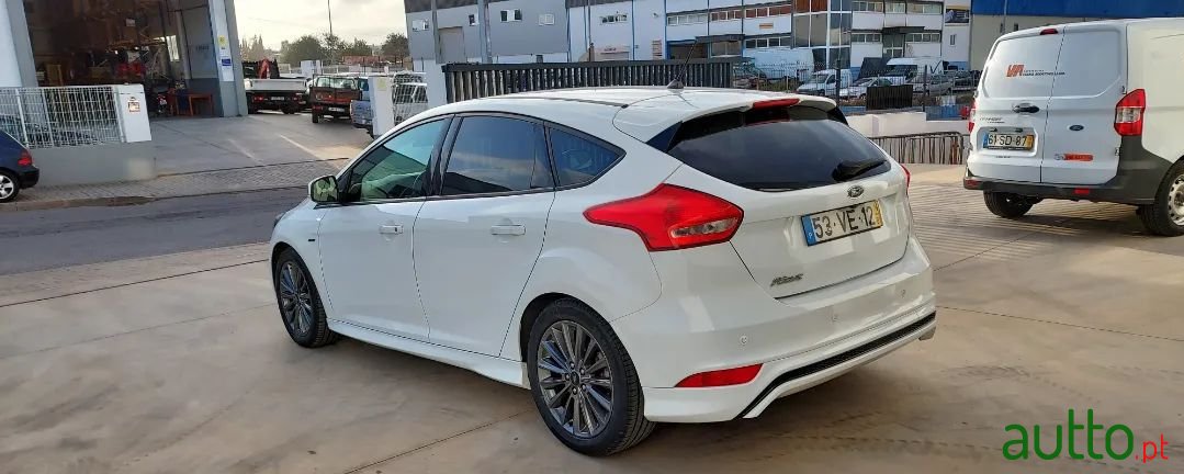 2018' Ford Focus photo #4