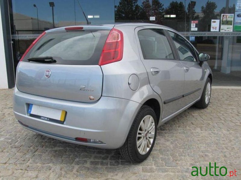 2009' Fiat Grande-Punto 1.2 Free 280 photo #2