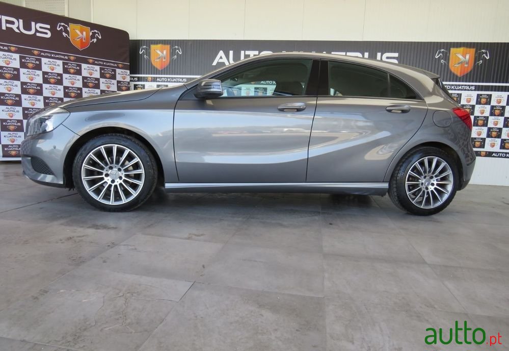 2015' Mercedes-Benz A 180 photo #5