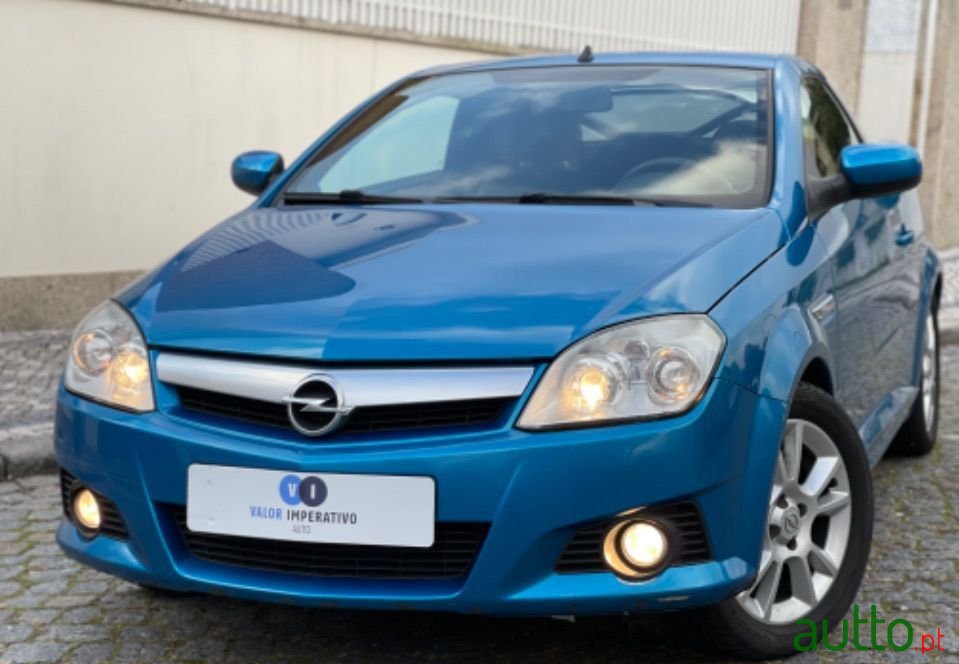 2006' Opel Tigra Twintop photo #1