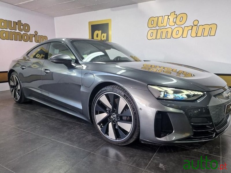 2021' Audi e-tron GT Quattro photo #3