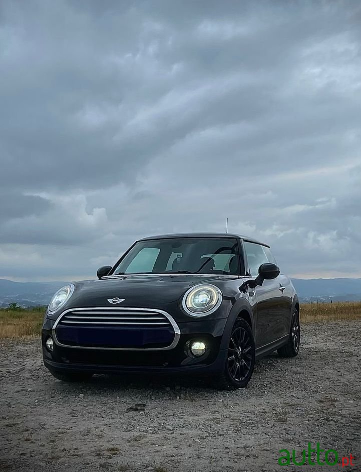 2015' MINI Cooper D 3 Portas photo #5