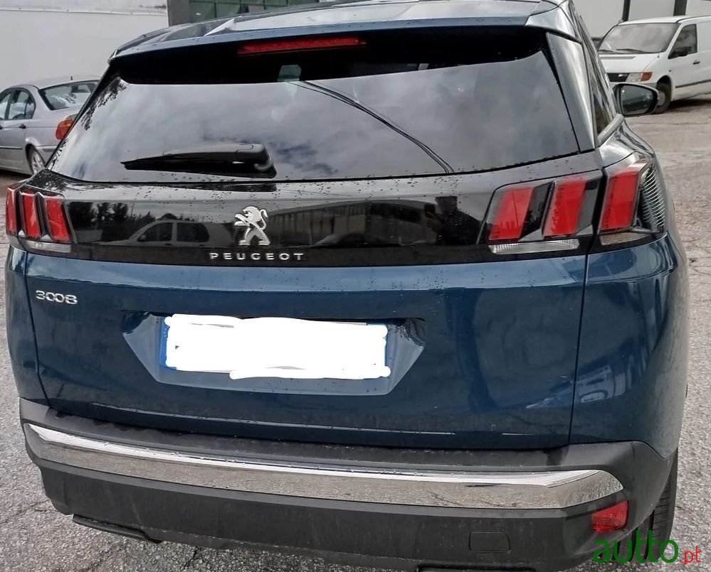 2022' Peugeot 3008 photo #5