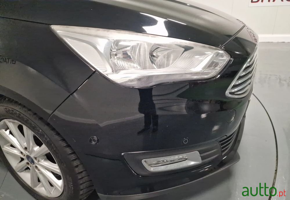 2018' Ford Grand C-MAX photo #3