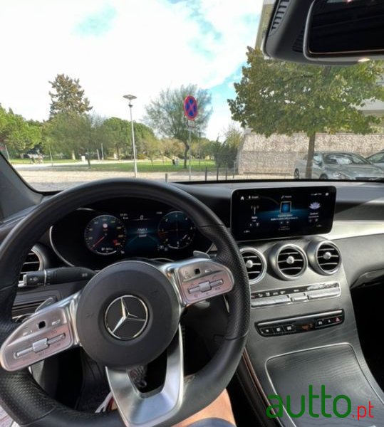 2019' Mercedes-Benz Glc-300 photo #6