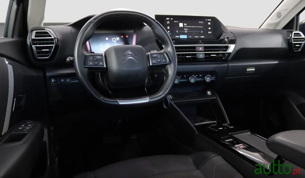 2023' Citroen C4 X photo #4