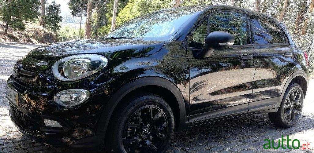 2017' Fiat 500X photo #3