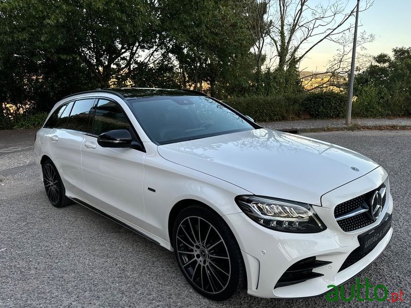 2020' Mercedes-Benz Classe C De Amg Line photo #4