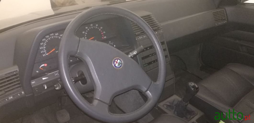 1990' Alfa Romeo 164 photo #3