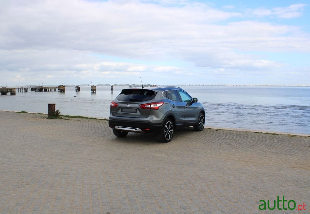 2015' Nissan Qashqai photo #4