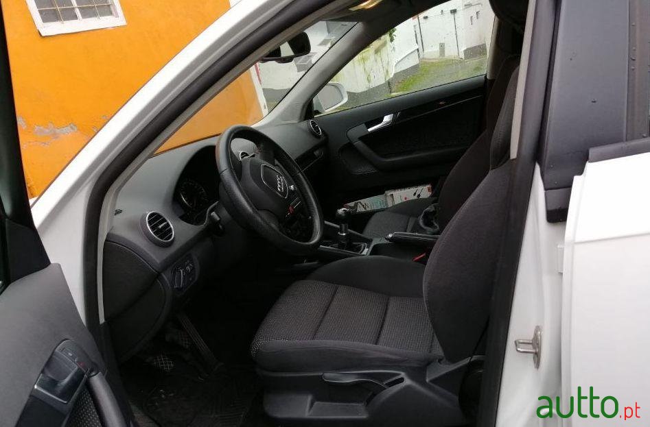 2008' Audi A3 Tdi 1.9 Sport photo #3