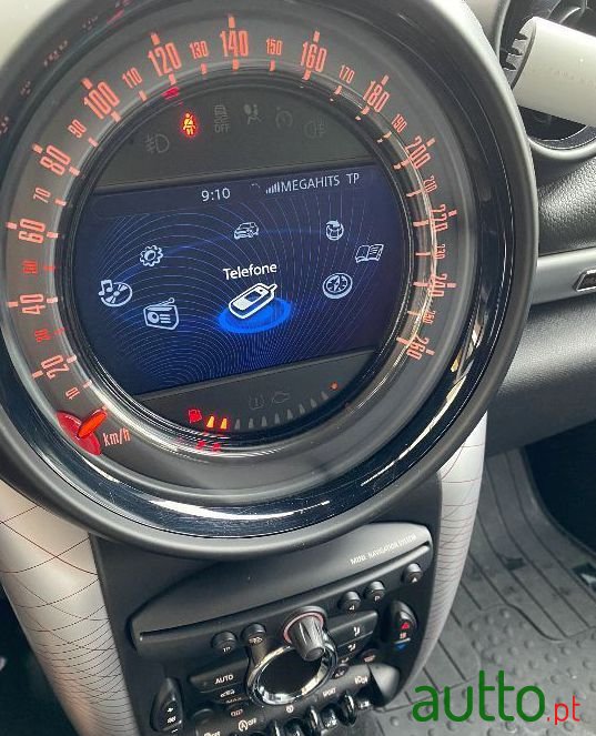 2015' MINI Countryman Ver-Cooper-D photo #3