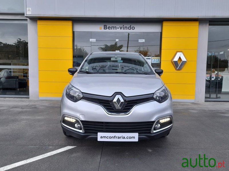 2017' Renault Captur Sport photo #2