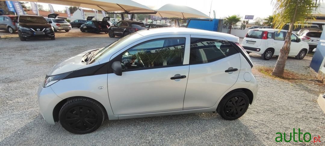 2017' Toyota Aygo photo #5