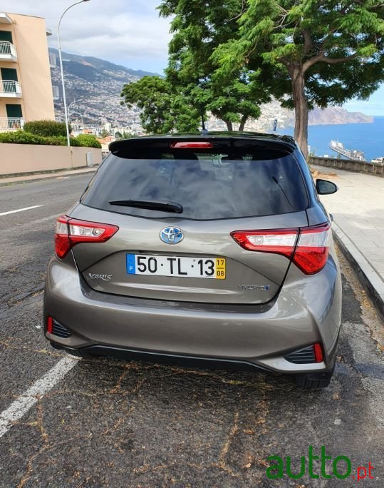 2017' Toyota Yaris photo #1