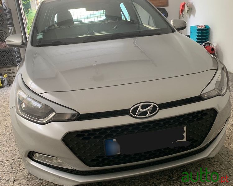 2017' Hyundai i20 1.1 Crdi Access photo #1