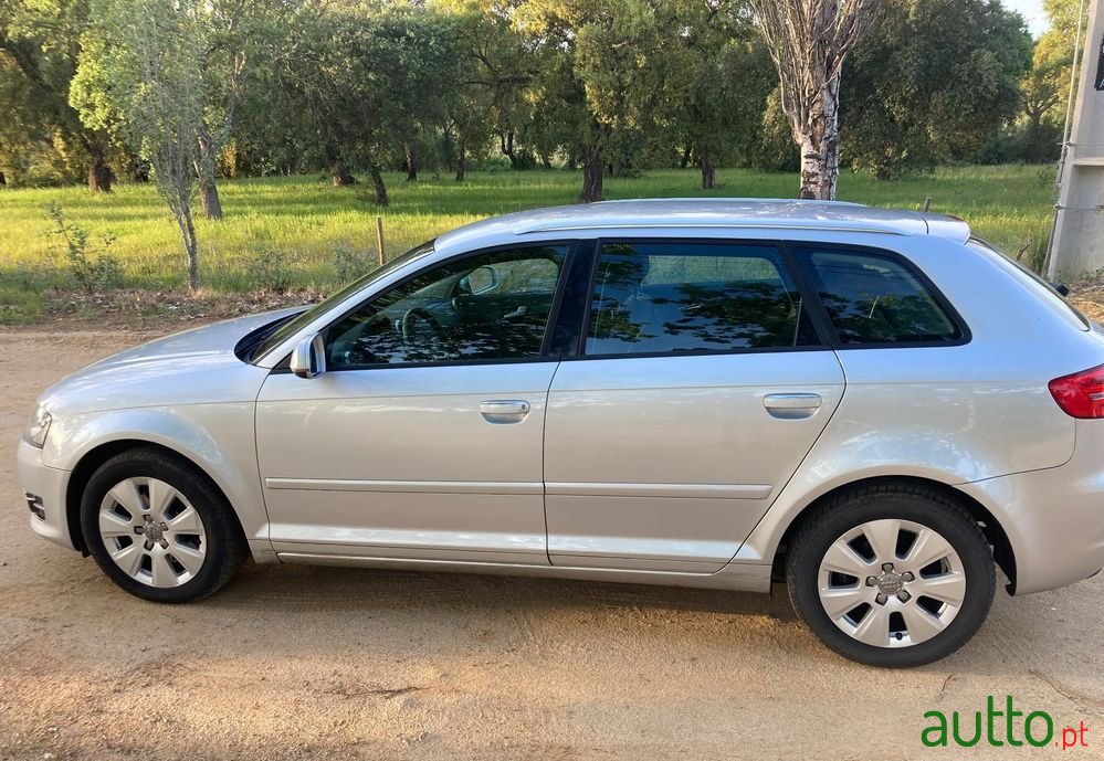 2011' Audi A3 2.0 Tdi Attraction photo #2