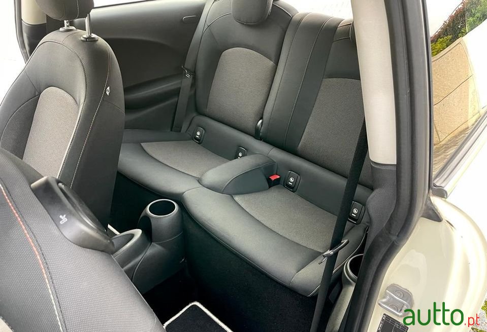 2015' MINI One photo #6