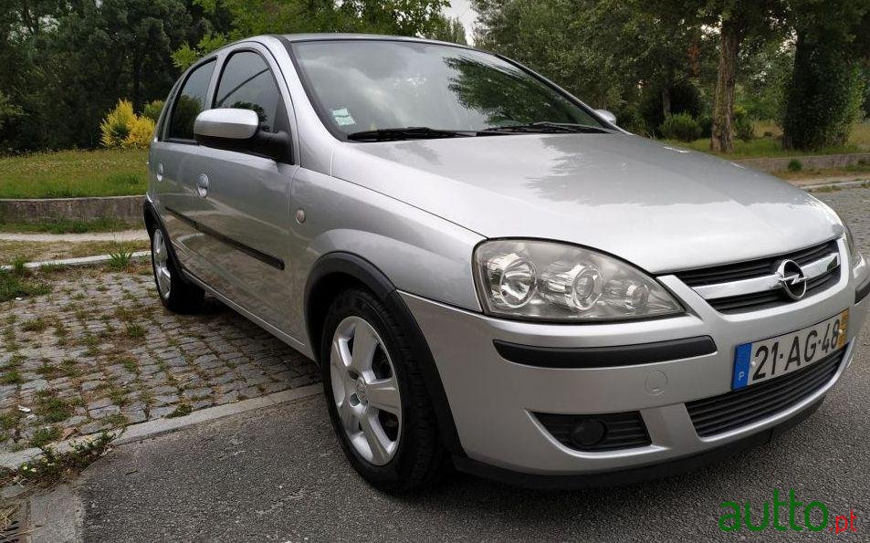2005' Opel Corsa photo #3