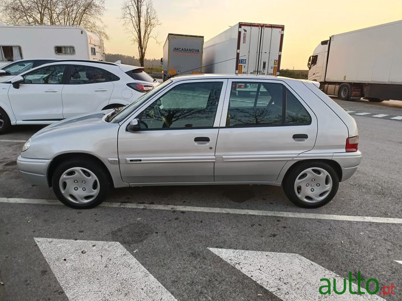 2002' Citroen Saxo 1.1I Sx photo #5