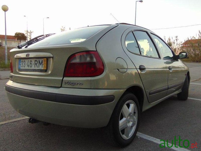 2001' Renault Megane 1.9 Dci Expression photo #2