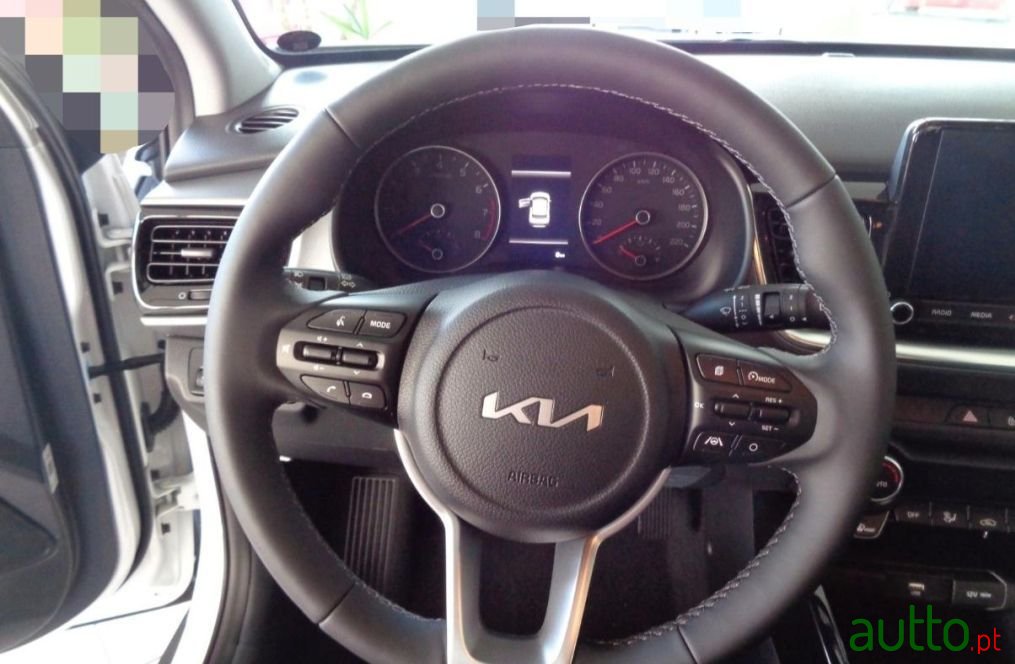 2022' Kia Stonic photo #5