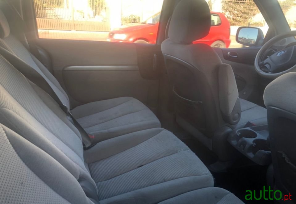 2008' Kia Carnival photo #4