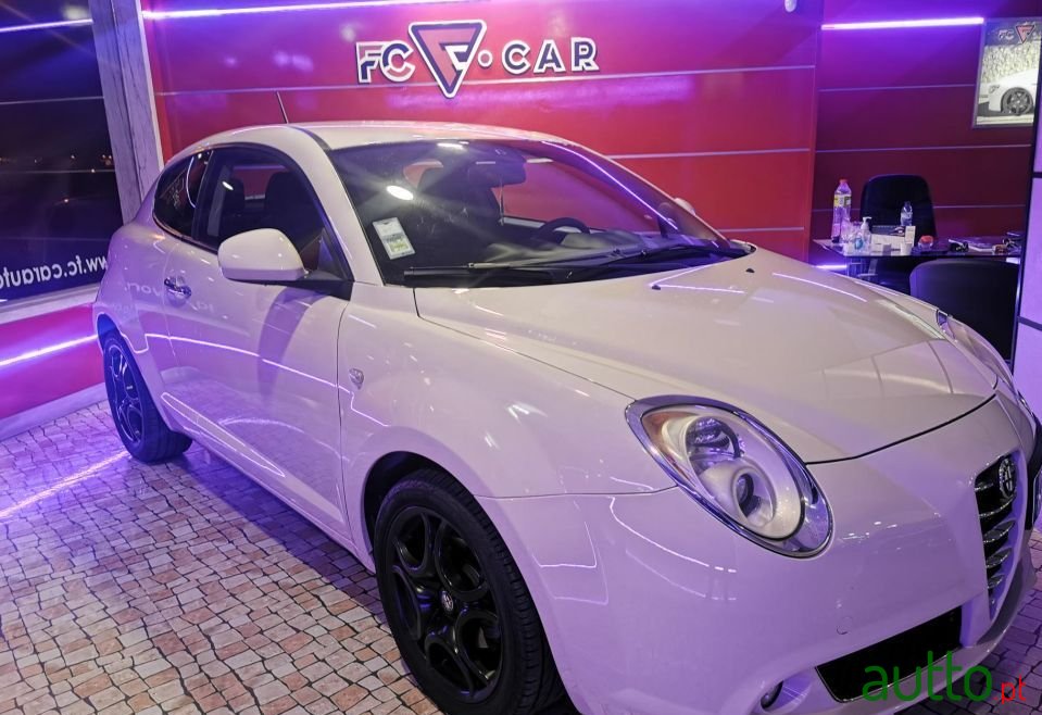 2010' Alfa Romeo MiTo photo #2