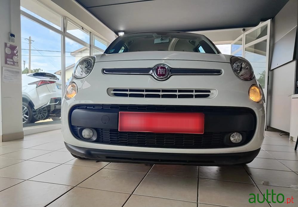 2014' Fiat 500L photo #3