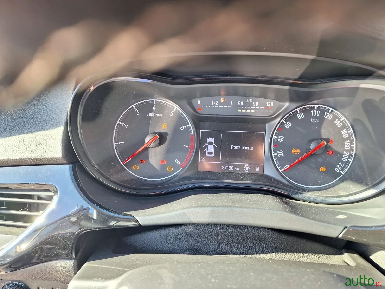 2015' Opel Corsa photo #2