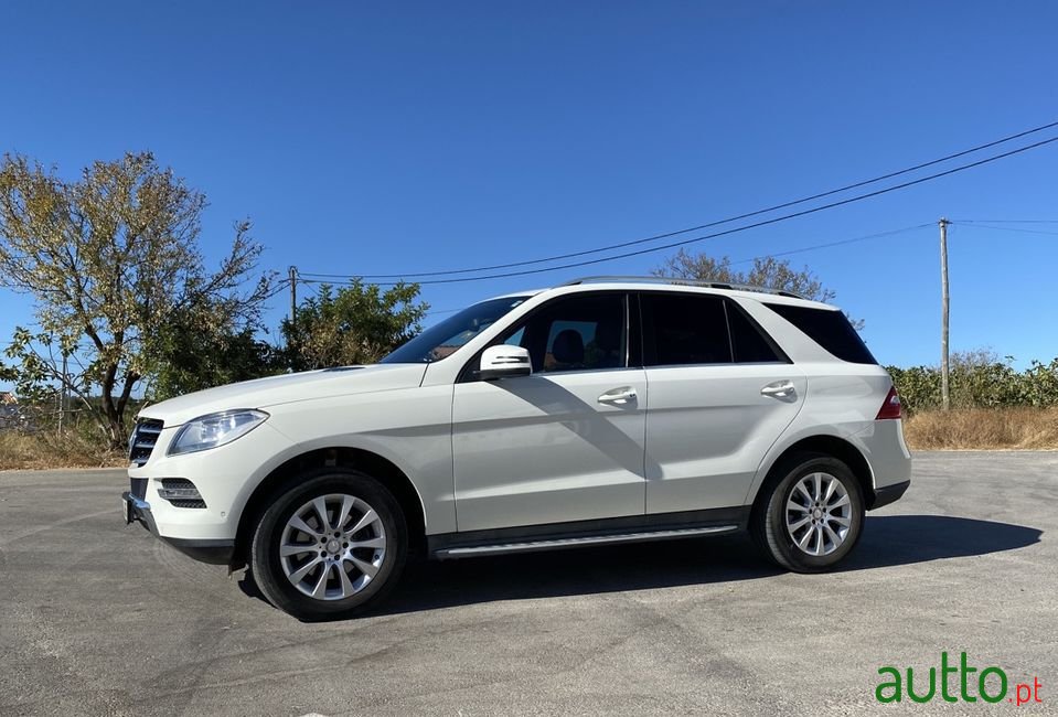 2012' Mercedes-Benz Ml-250 photo #1