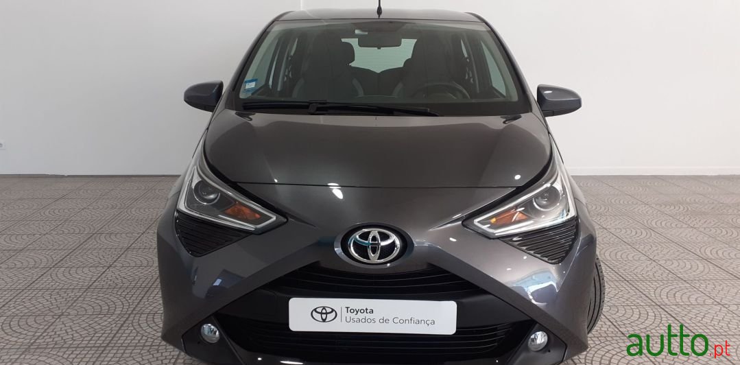 2022' Toyota Aygo photo #5